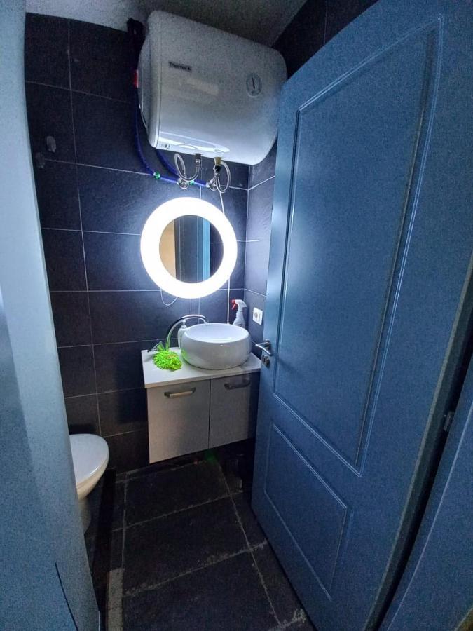טיראנה Penthouse Rooms & Aparts מראה חיצוני תמונה