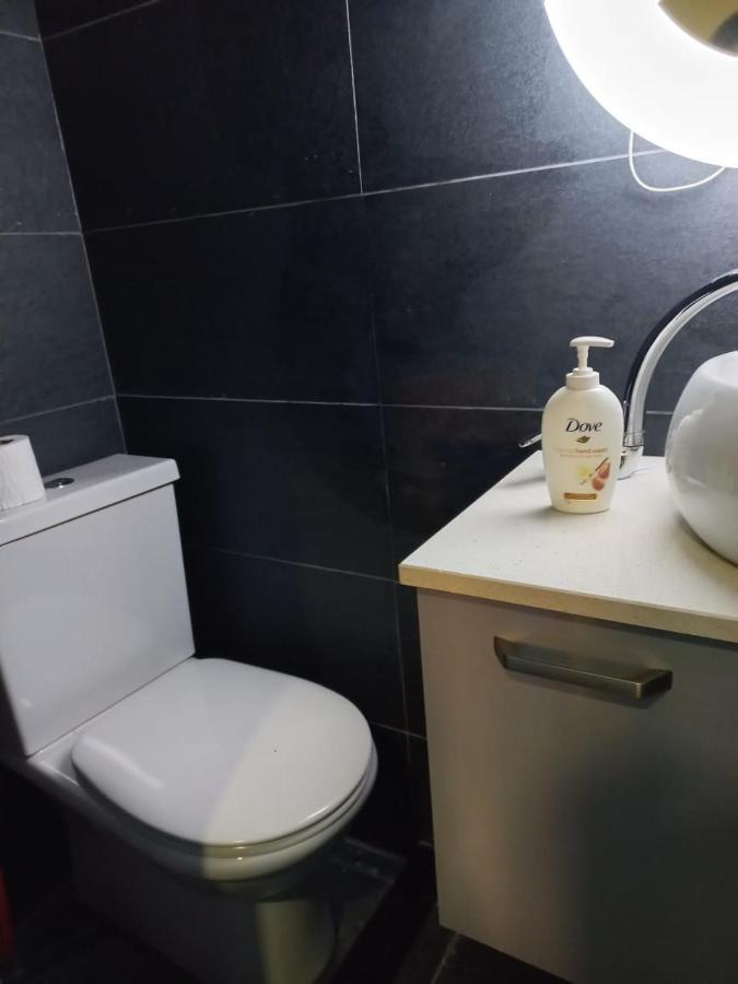 טיראנה Penthouse Rooms & Aparts מראה חיצוני תמונה