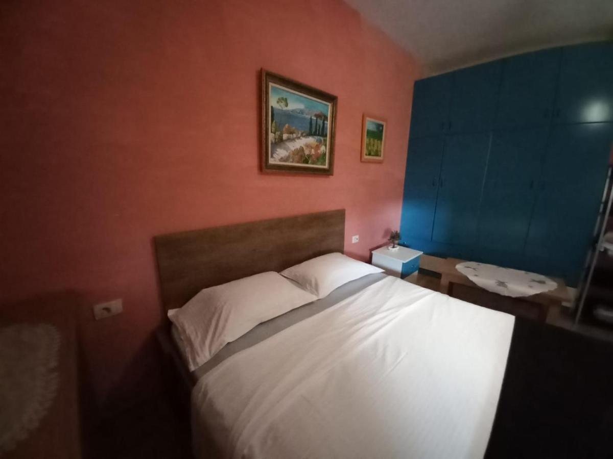 טיראנה Penthouse Rooms & Aparts מראה חיצוני תמונה