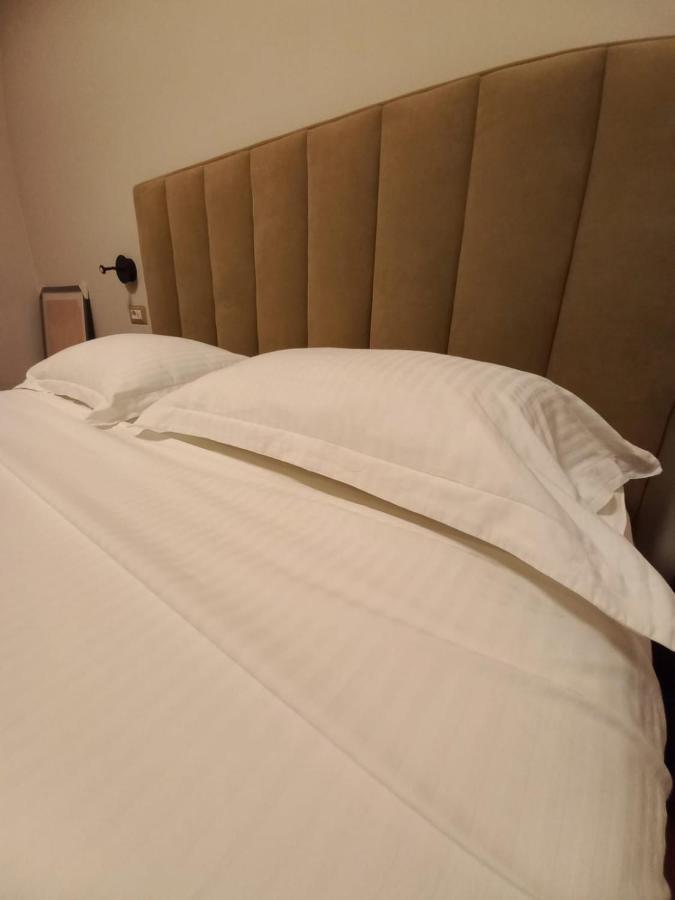 טיראנה Penthouse Rooms & Aparts מראה חיצוני תמונה