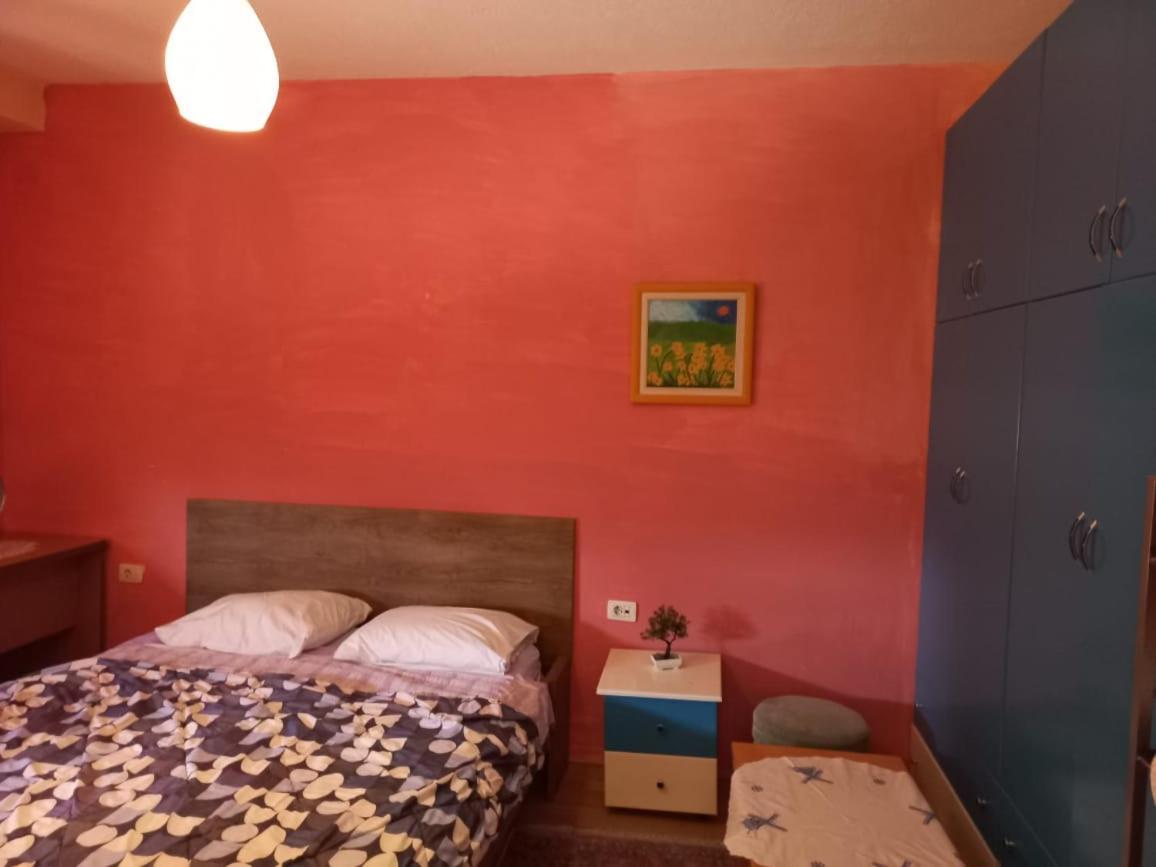 טיראנה Penthouse Rooms & Aparts מראה חיצוני תמונה