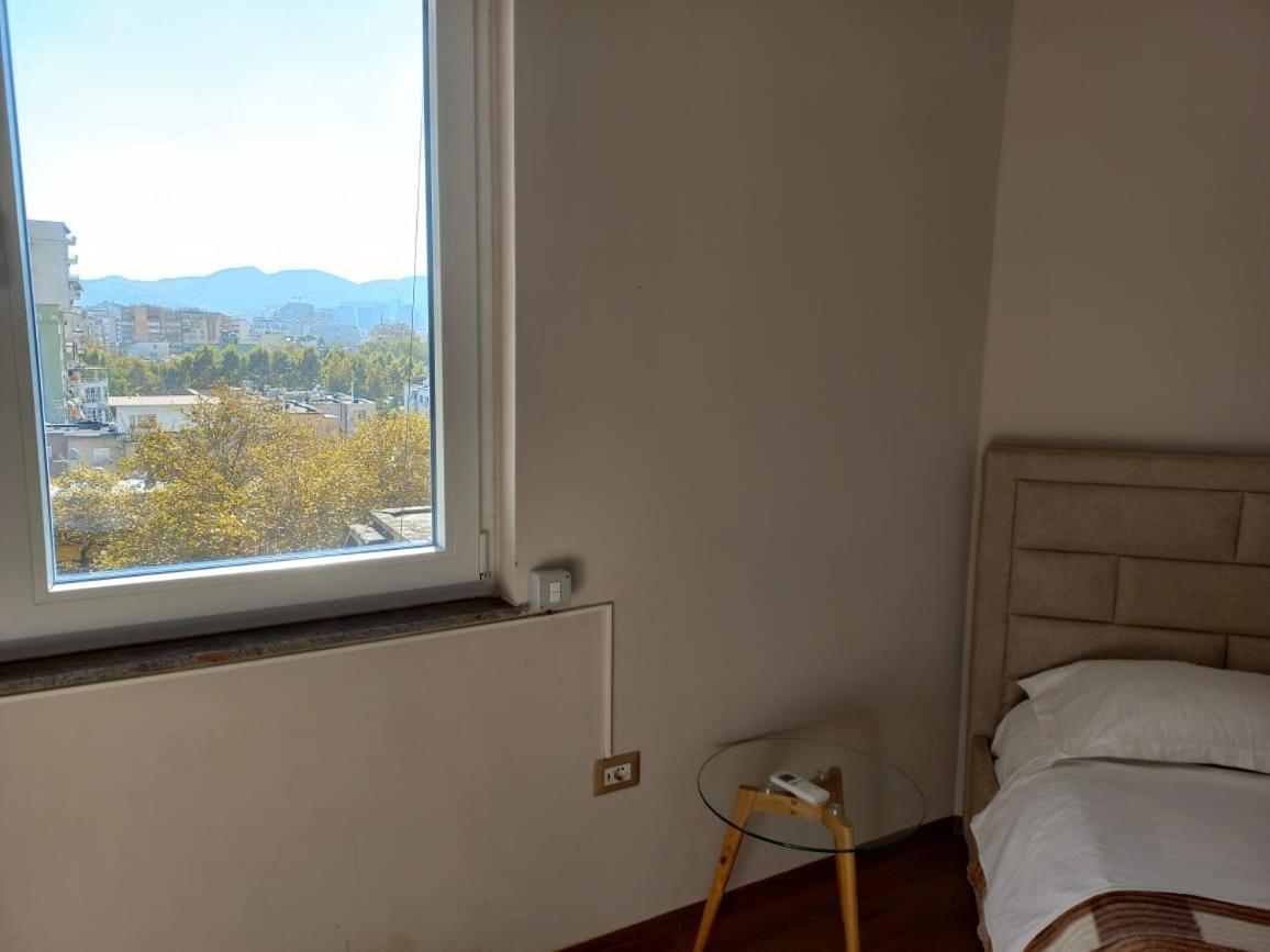 טיראנה Penthouse Rooms & Aparts מראה חיצוני תמונה