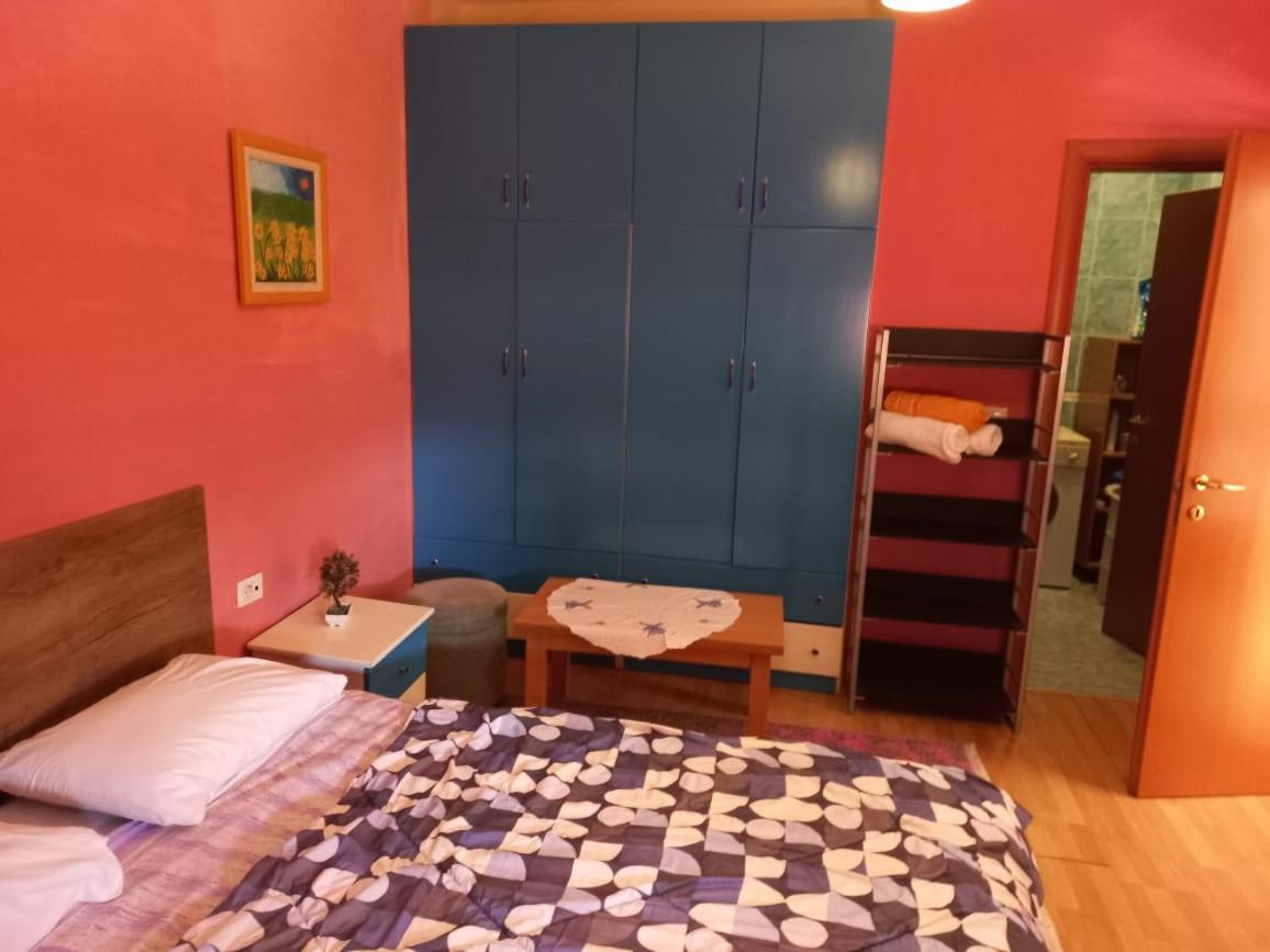 טיראנה Penthouse Rooms & Aparts מראה חיצוני תמונה