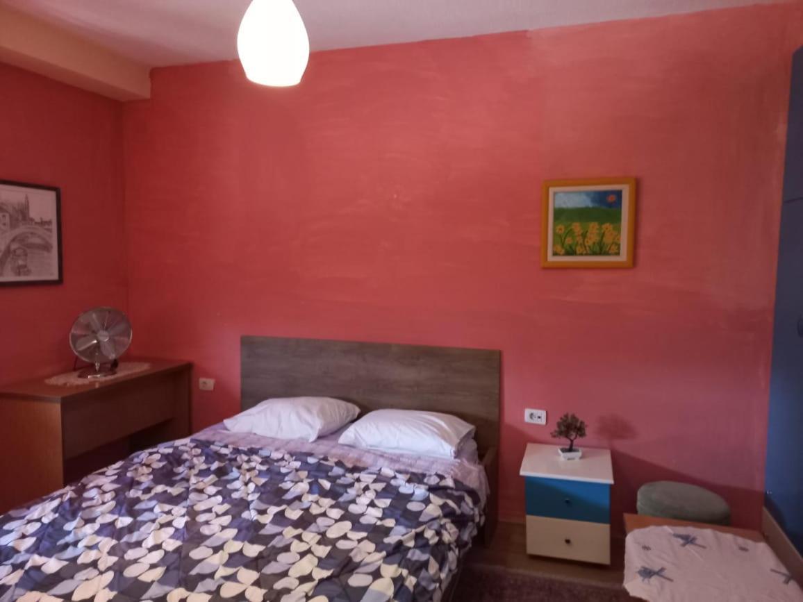 טיראנה Penthouse Rooms & Aparts מראה חיצוני תמונה