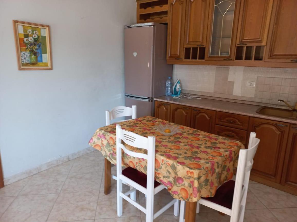 טיראנה Penthouse Rooms & Aparts מראה חיצוני תמונה